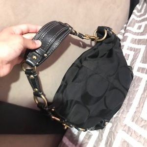 Black shoulder bag